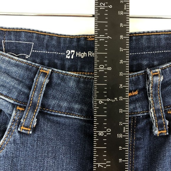 Levi's Women's Size 27 x 32 High Rise Ombre Blue Stretch Skinny Jeans Denim - Picture 7 of 15